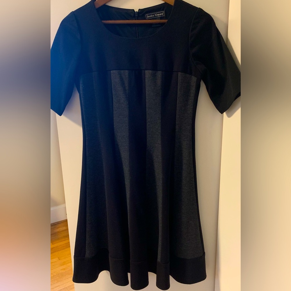 Jessica Howard Fit & Flared Black & Gray Striped Short Sleeve Dress Women Sz 4P